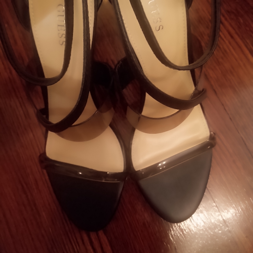 GUESS Felecia Ankle Strap Sandal (Women) size 10M
